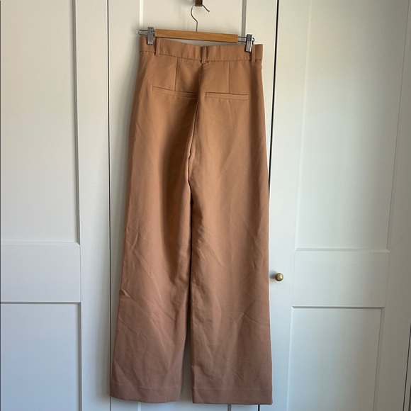 Abercrombie and Fitch Wide-Leg Tan Pants | 6L - Picture 2 of 5